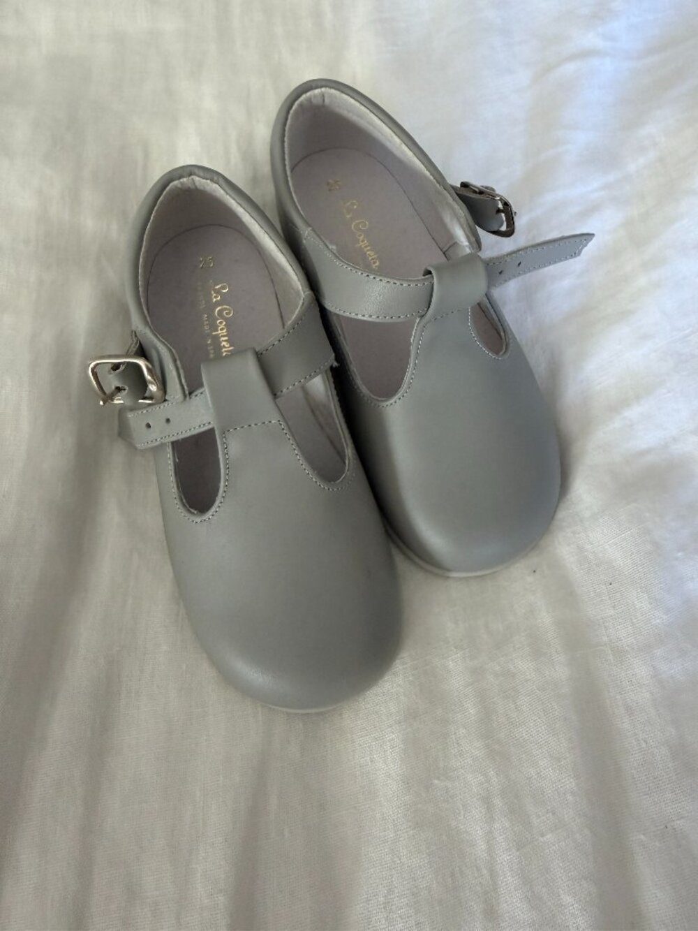 La Coqueta Grey Shoes, sz 25